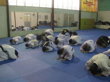 CLB Karatedo Viet Nhat Tap khai xuan va du xuan Nham thin 2012